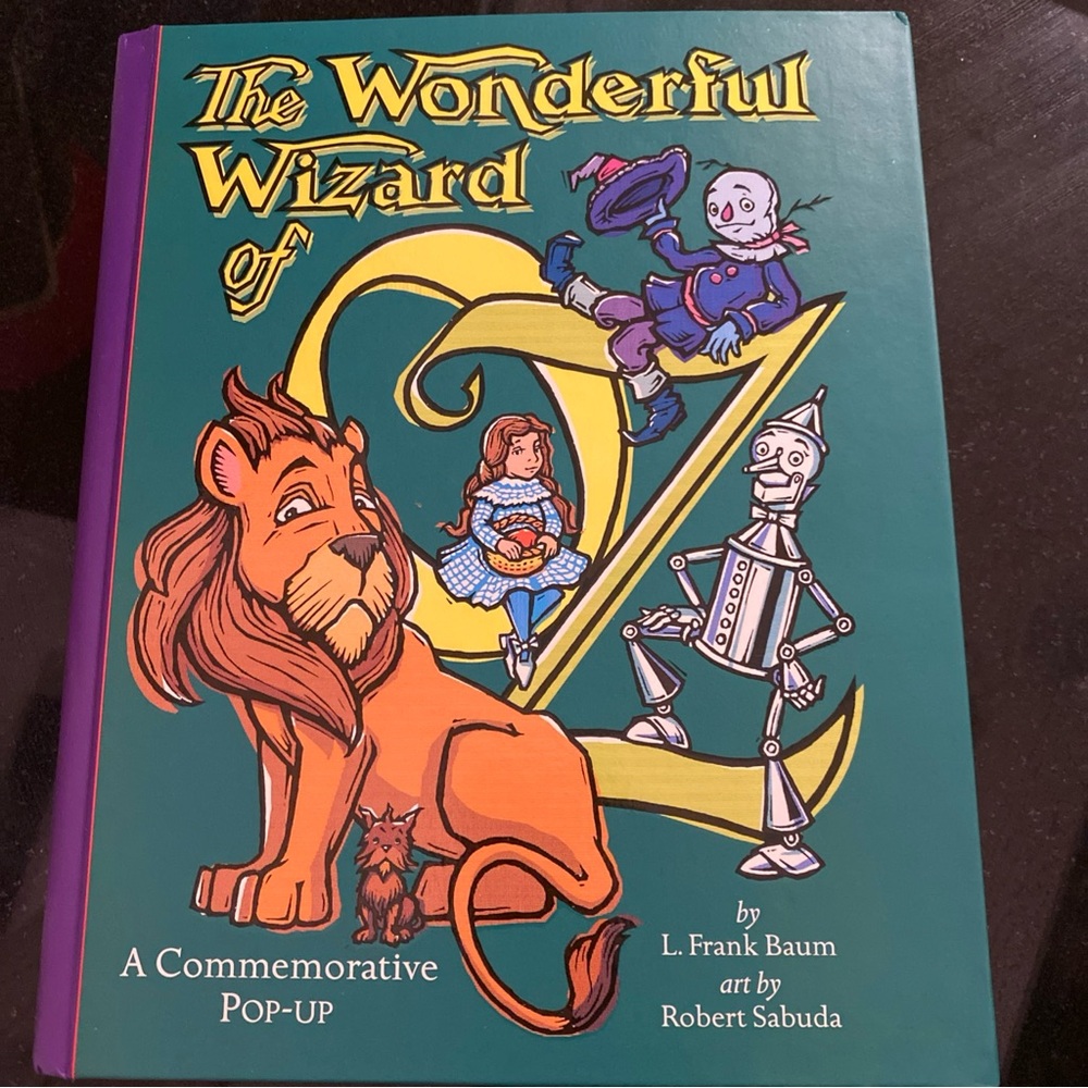 The Wonderful Wizard of Oz Commemorative Pop-Up Book